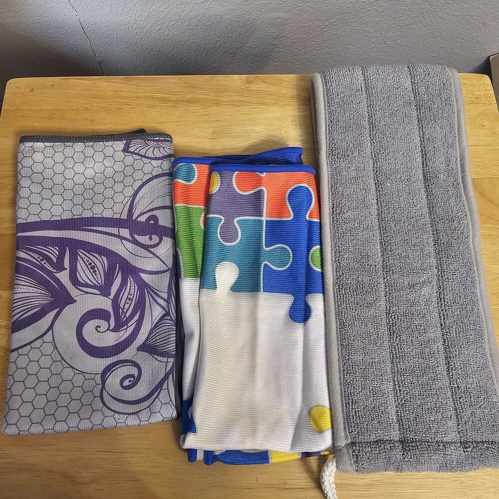 Norwex Microfiber Set of 3,  2 Window Cloths & 1 Body Cloth Purple Puzzle FF802